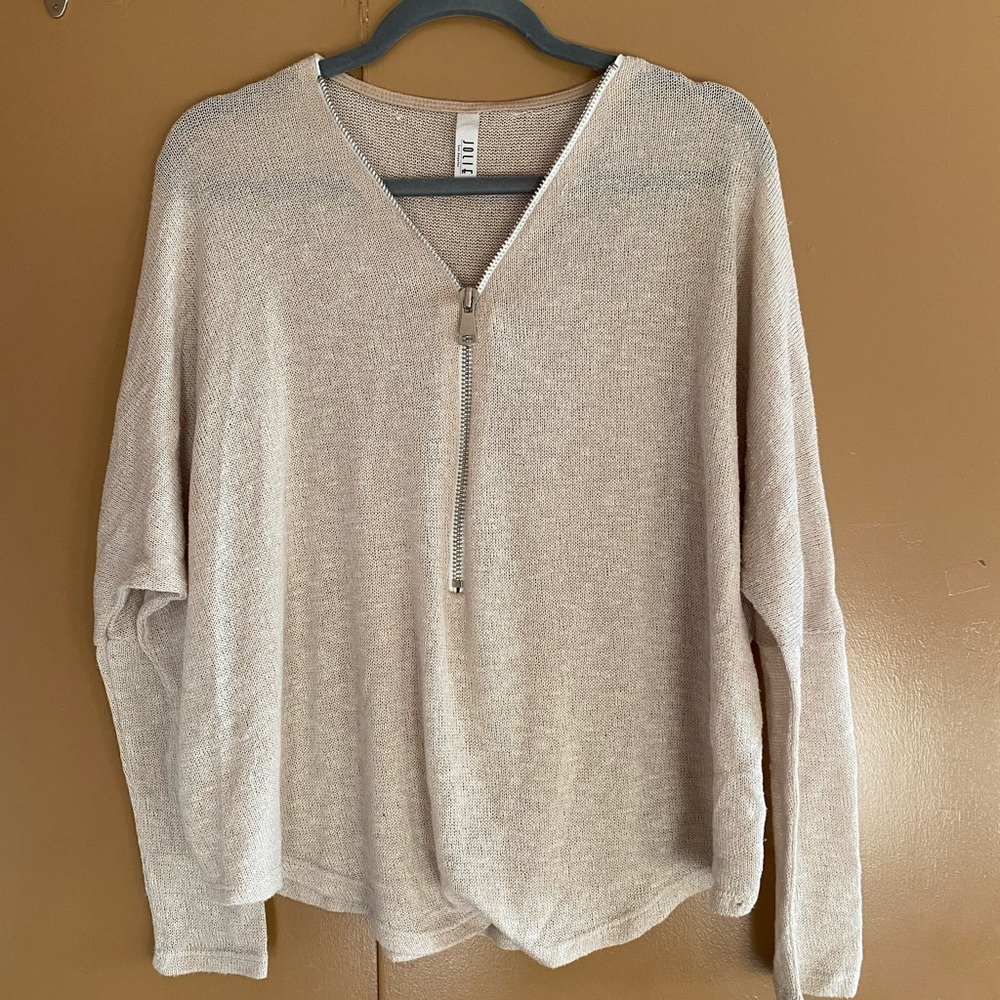 Beige long sleeve zipper shirt